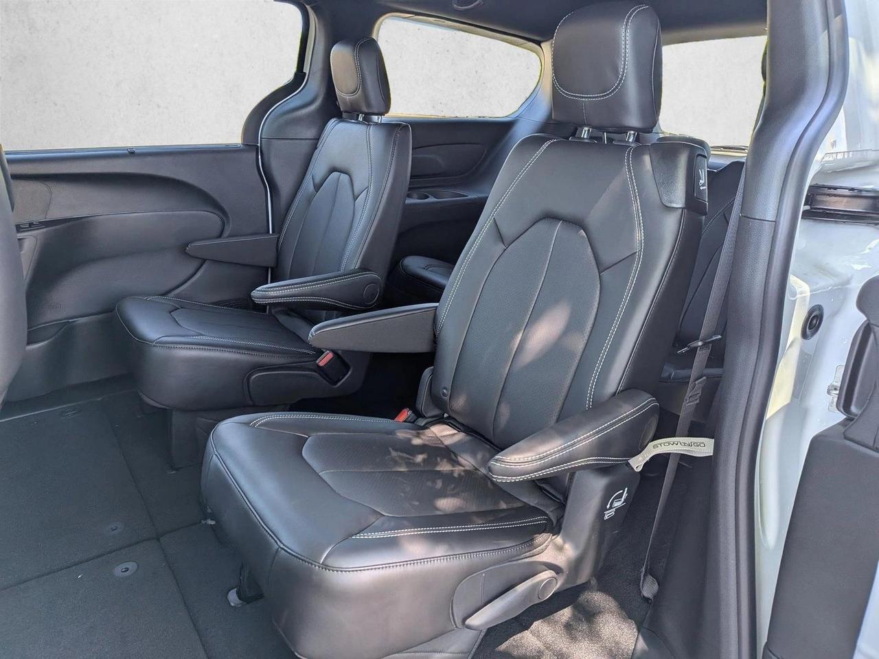 2026 Chrysler Pacifica Select Roseville CA