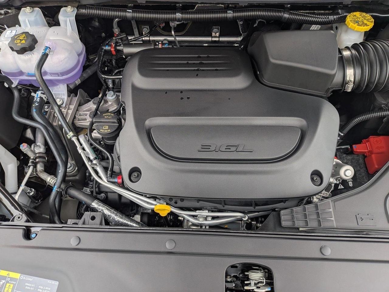 2026 Chrysler Pacifica Select Roseville CA