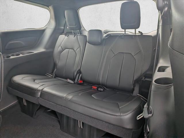 2026 Chrysler Pacifica Select Roseville CA