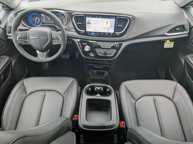 2026 Chrysler Pacifica Select Roseville CA