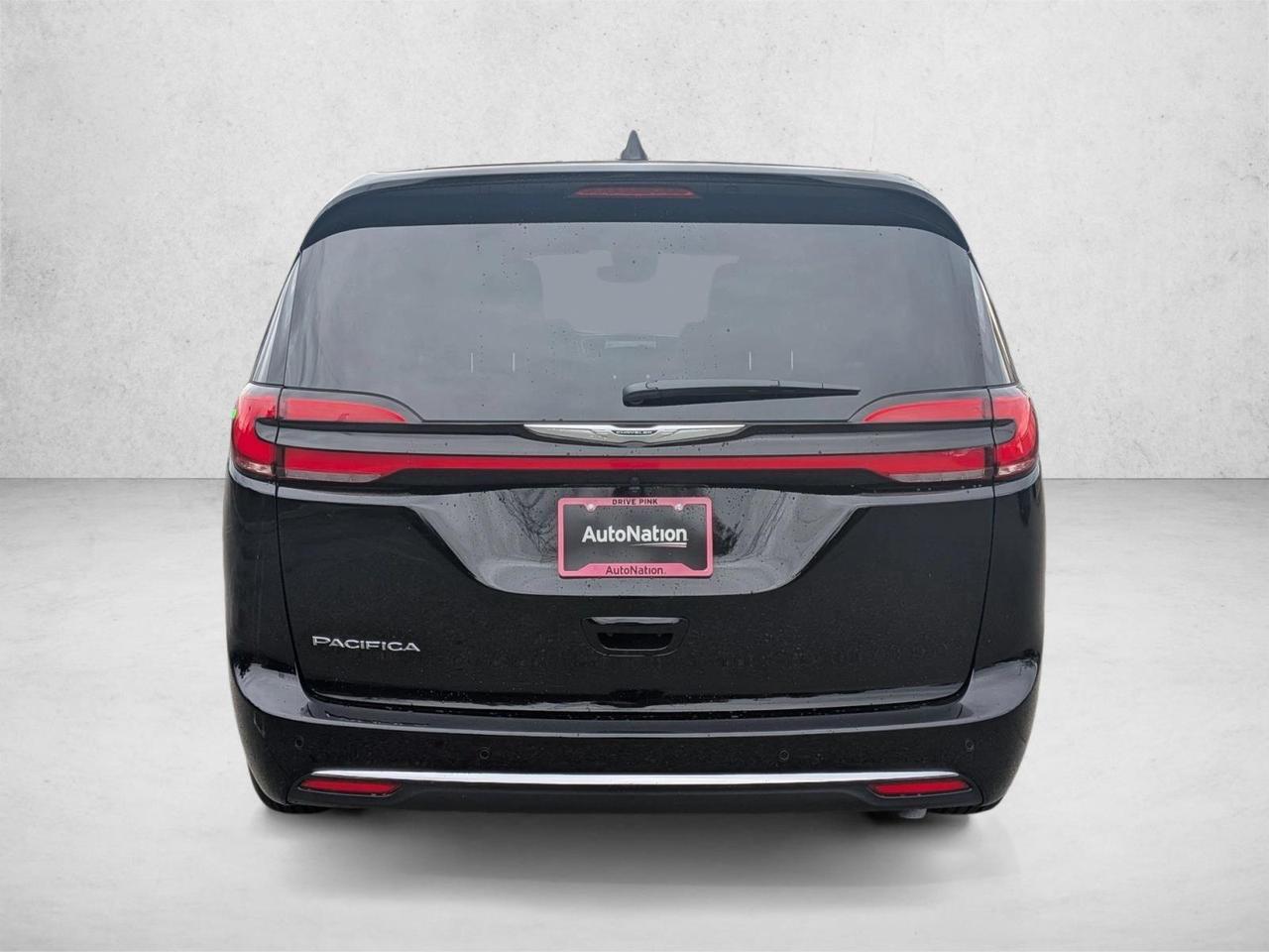 2026 Chrysler Pacifica Select Roseville CA