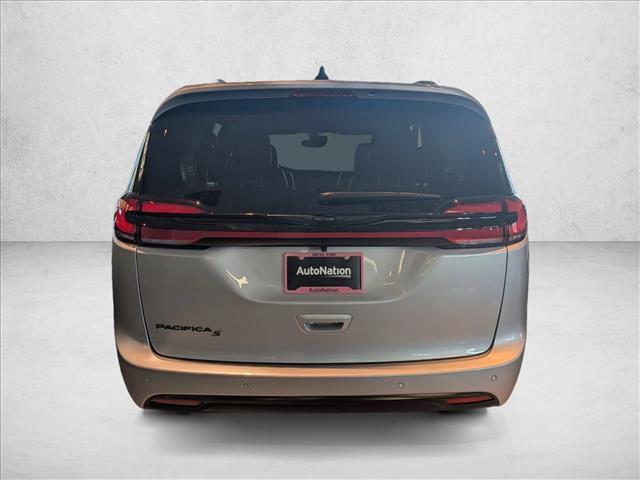 2026 Chrysler Pacifica Select Roseville CA