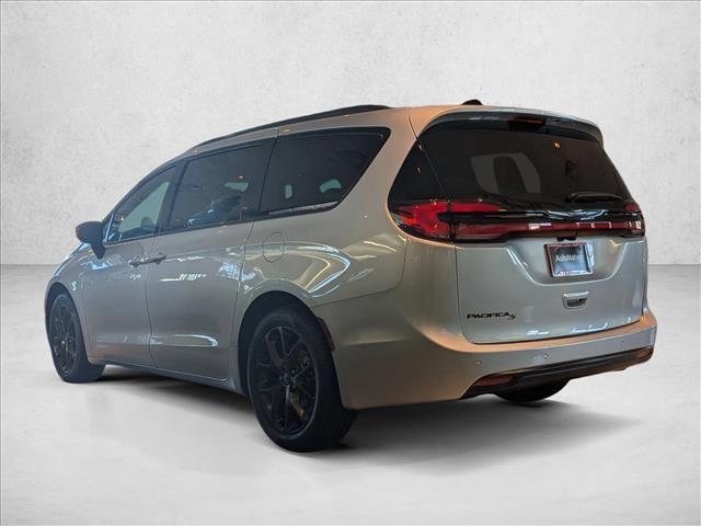 2026 Chrysler Pacifica Select Roseville CA