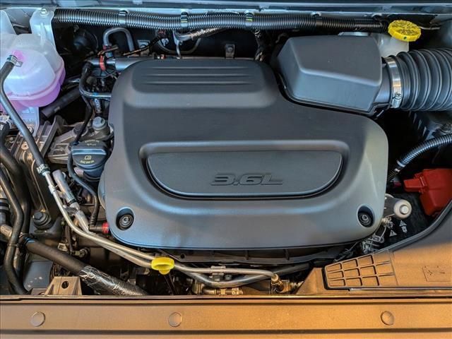 2026 Chrysler Pacifica Select Roseville CA