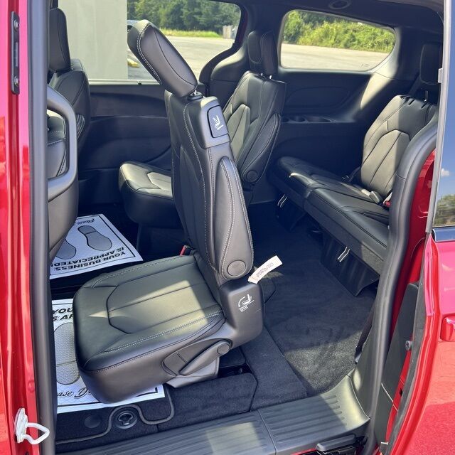 2026 Chrysler Pacifica Select Herrin IL