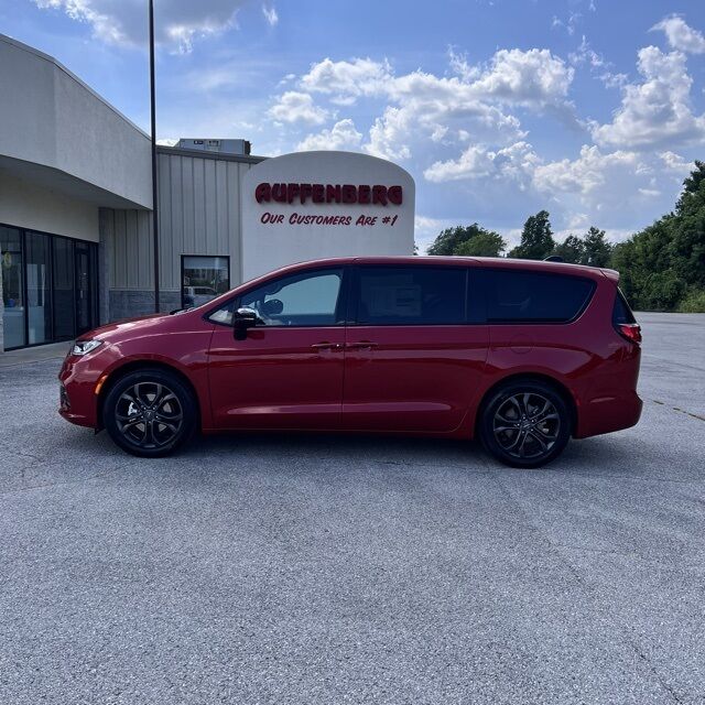 2026 Chrysler Pacifica