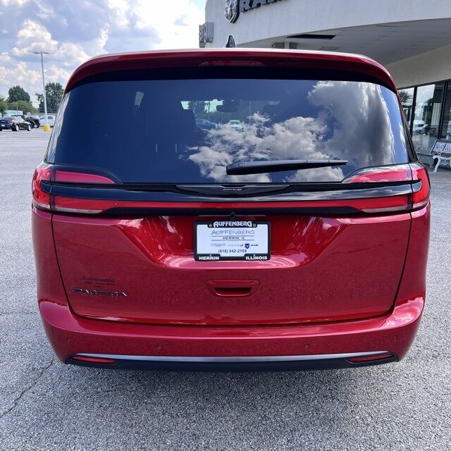 2026 Chrysler Pacifica Select Herrin IL