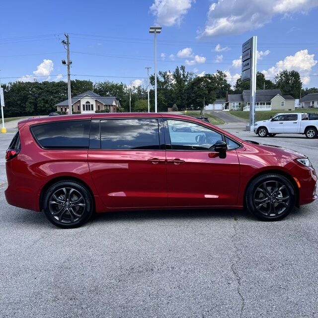 2026 Chrysler Pacifica Select Herrin IL