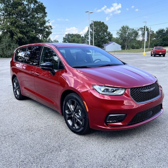 2026 Chrysler Pacifica Select Herrin IL