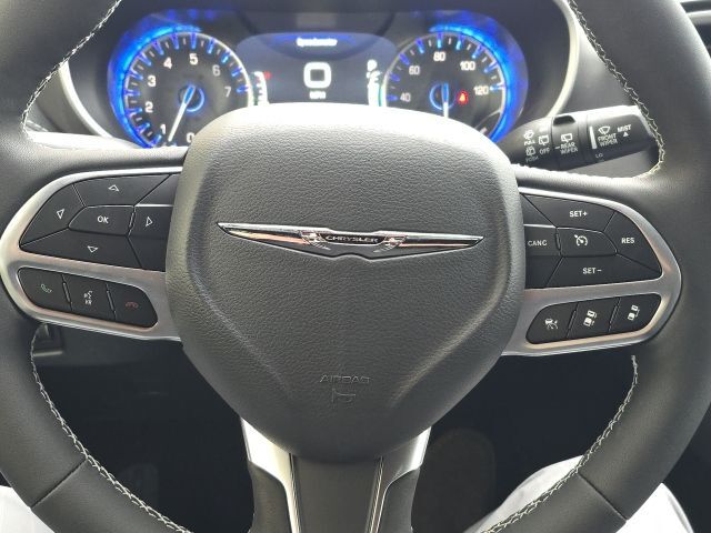 2026 Chrysler Pacifica Select Watertown SD