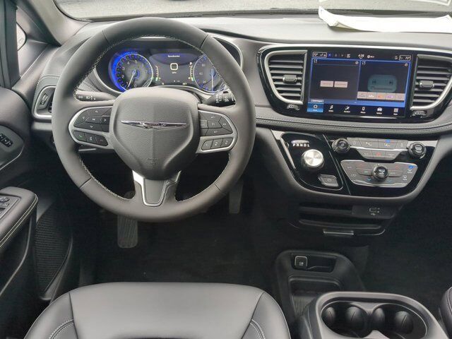 2026 Chrysler Pacifica Select Winder GA