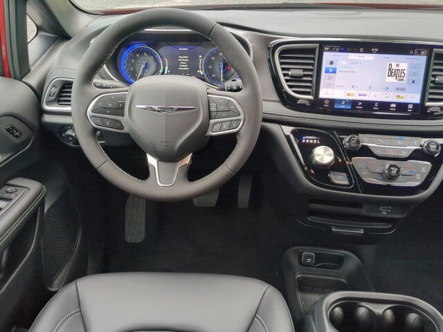 2026 Chrysler Pacifica Select Winder GA