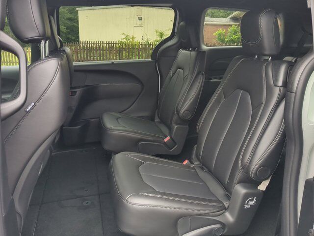 2026 Chrysler Pacifica Select Winder GA