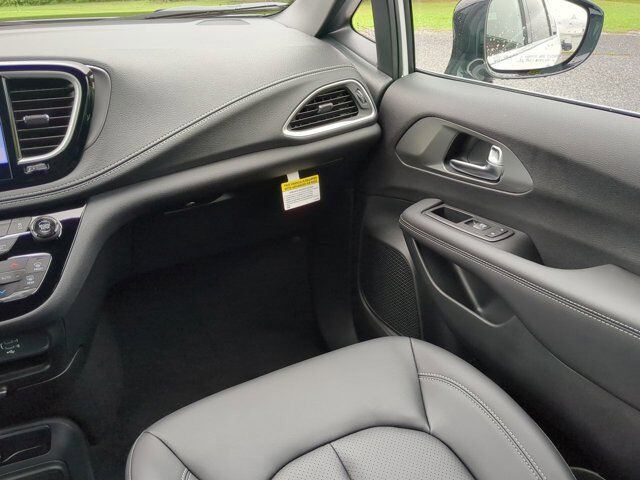 2026 Chrysler Pacifica Select Winder GA