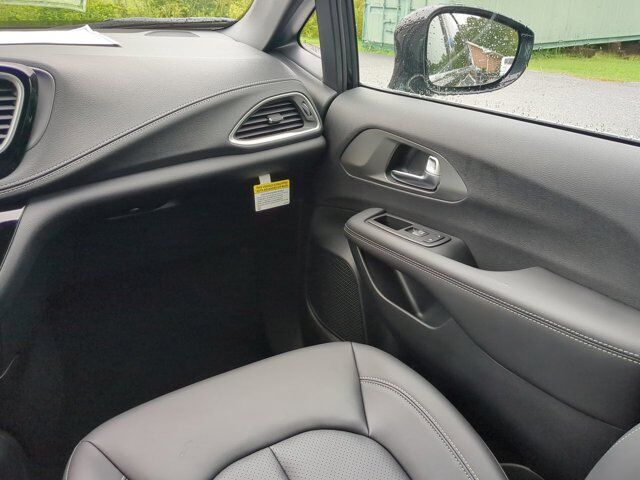2026 Chrysler Pacifica Select Winder GA