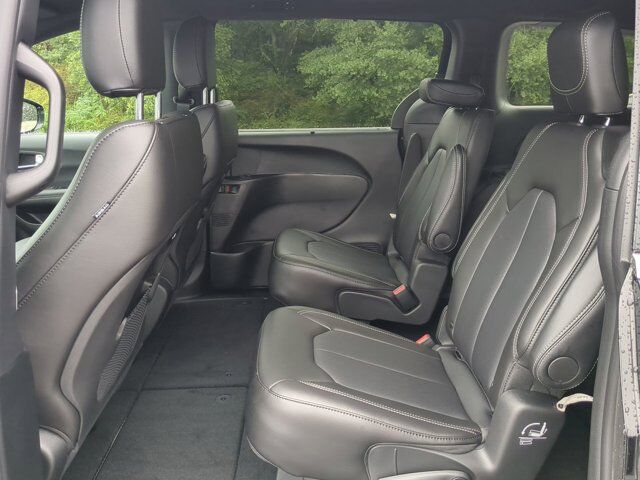 2026 Chrysler Pacifica Select Winder GA
