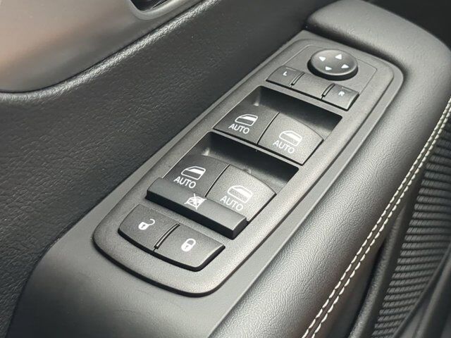 2026 Chrysler Pacifica Select Winder GA