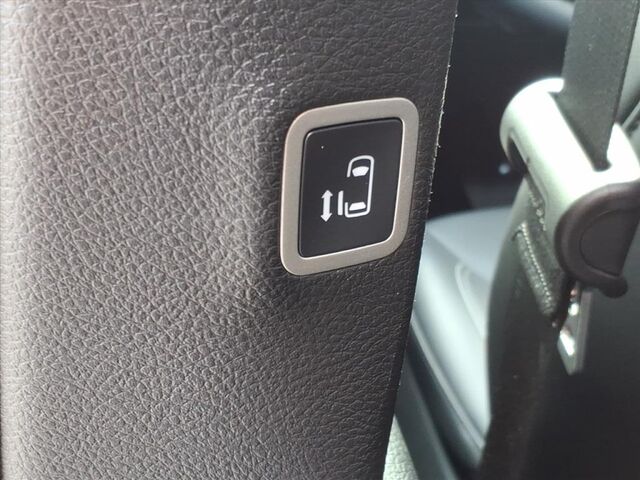 2026 Chrysler Voyager LX  TX