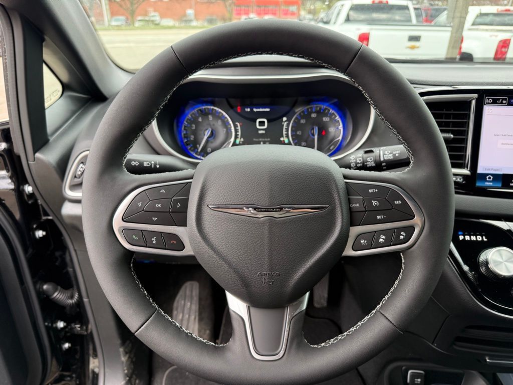 2026 Chrysler Voyager LX Crestwood KY