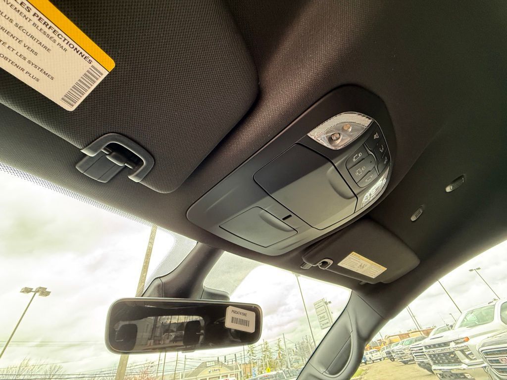 2026 Chrysler Voyager LX Crestwood KY