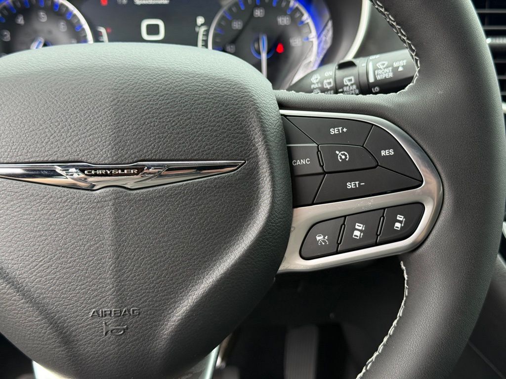 2026 Chrysler Voyager LX Crestwood KY