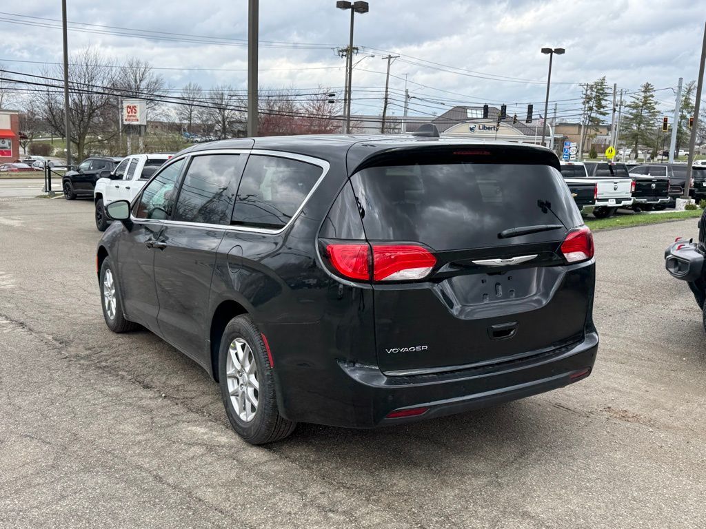 2026 Chrysler Voyager LX Crestwood KY