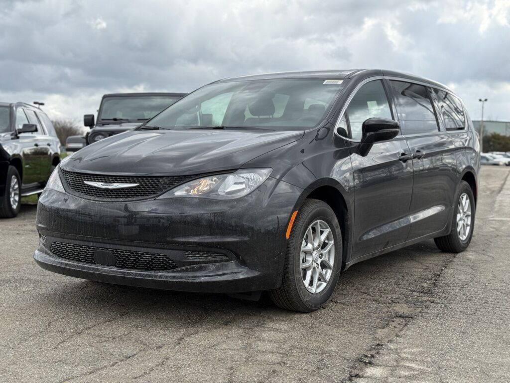 2026 Chrysler Voyager LX