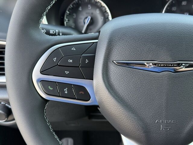 2026 Chrysler Voyager LX Crestwood KY