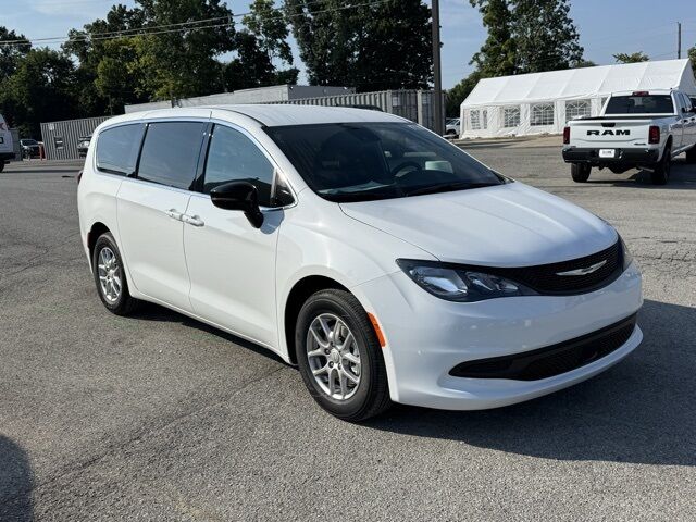 2026 Chrysler Voyager LX Crestwood KY