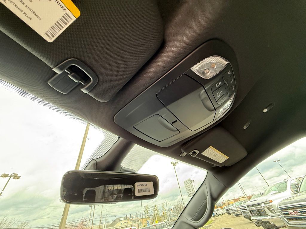 2026 Chrysler Voyager LX Crestwood KY