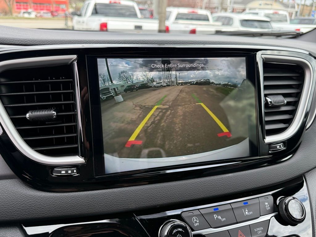 2026 Chrysler Voyager LX Crestwood KY