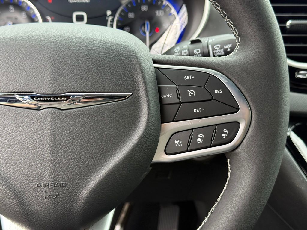 2026 Chrysler Voyager LX Crestwood KY