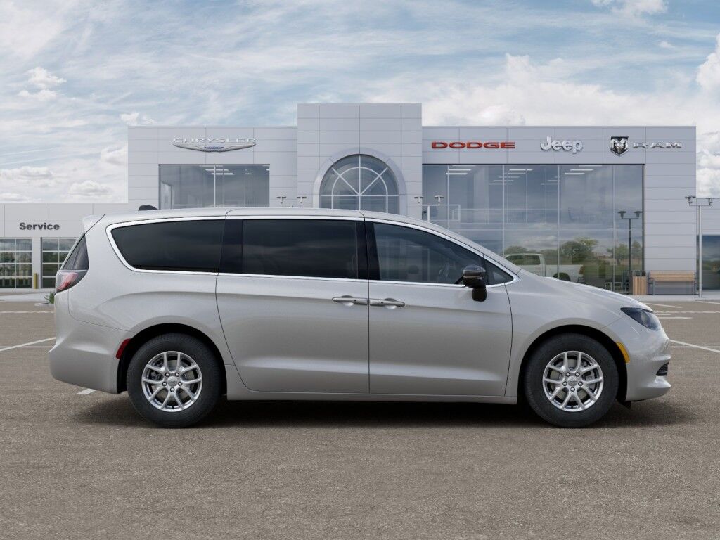 2026 Chrysler Voyager LX Owego NY