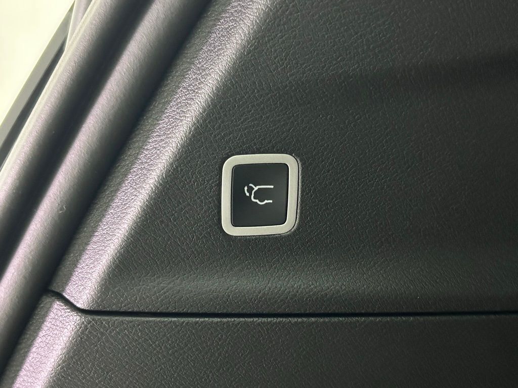 2026 Chrysler Voyager LX Portland OR