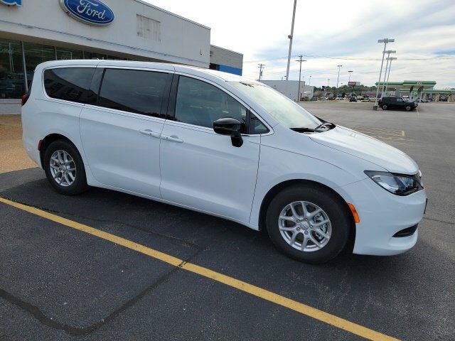 2026 Chrysler Voyager LX Washington MO