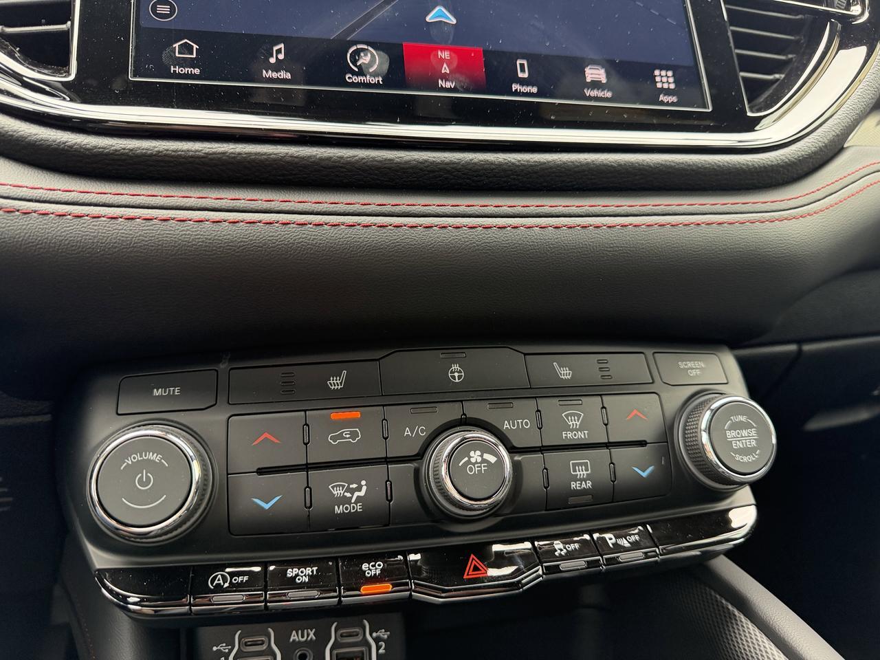 2026 Dodge Durango GT AWD | Vapour Grey | V6 | Blacktop Package | 3rd Row Seating | Heated Seats Wheel | 10IN NAV Redwater AB
