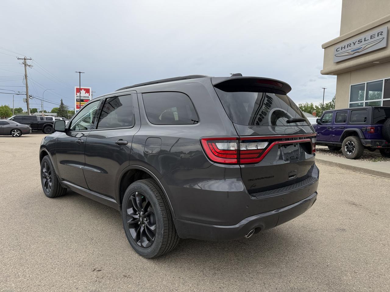 2026 Dodge Durango GT AWD | Vapour Grey | V6 | Blacktop Package | 3rd Row Seating | Heated Seats Wheel | 10IN NAV Redwater AB