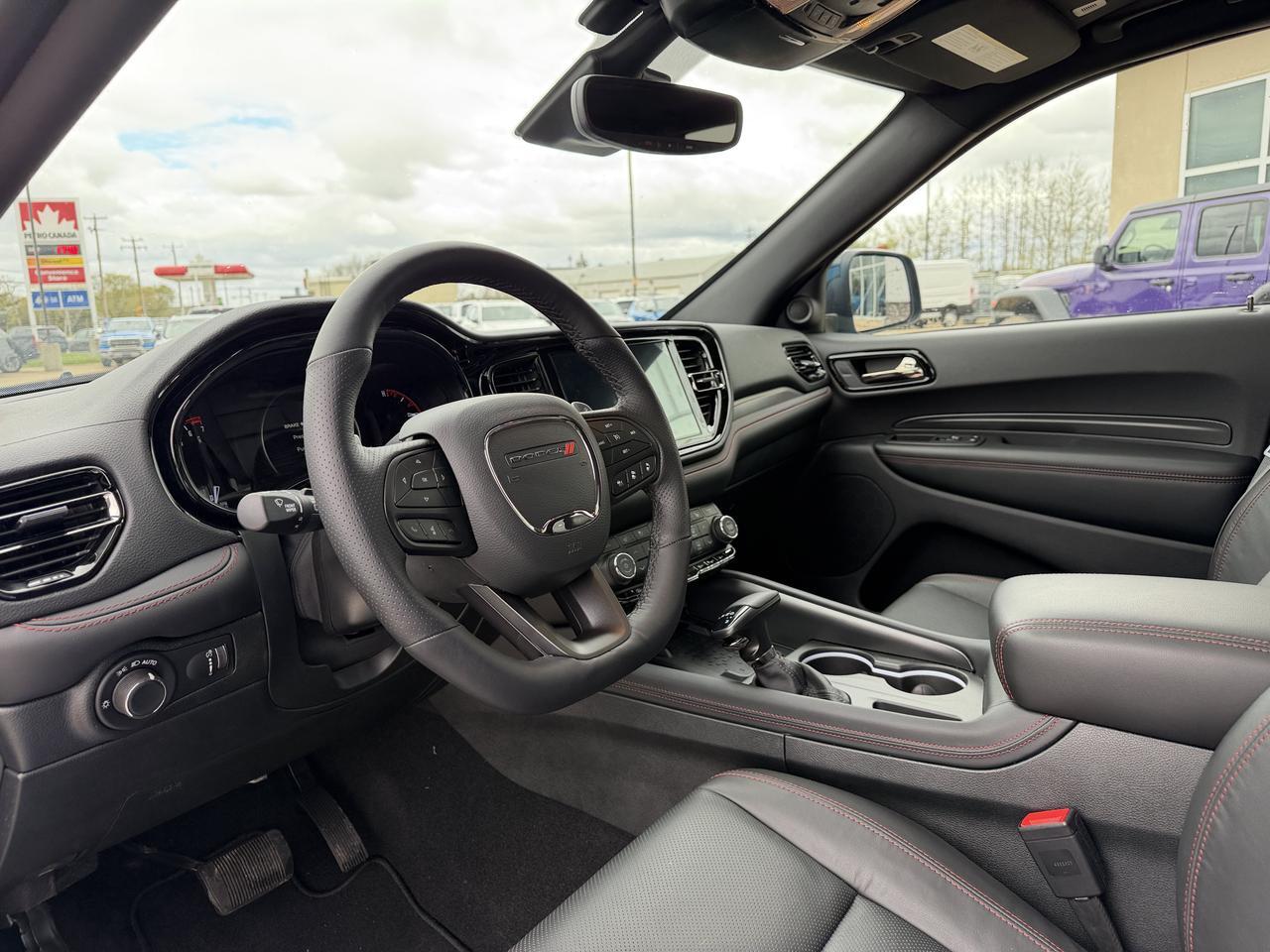 2026 Dodge Durango GT Plus AWD | B5 Blue | V6 | 3rd Row Seating | Leather | NAV | Sunroof | Power Liftgate Redwater AB