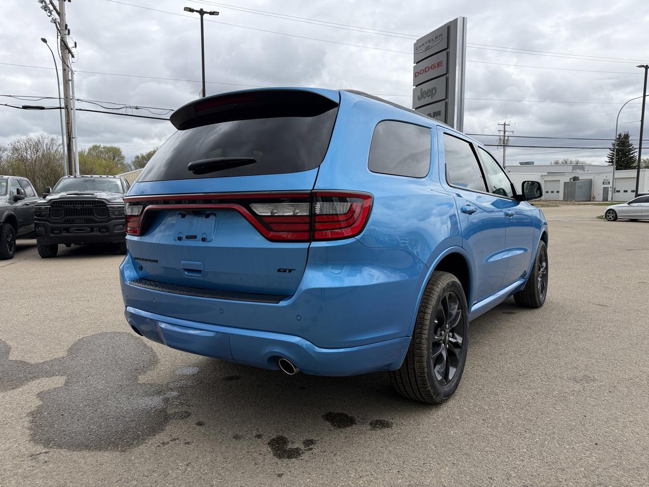 2026 Dodge Durango GT Plus AWD | B5 Blue | V6 | 3rd Row Seating | Leather | NAV | Sunroof | Power Liftgate Redwater AB