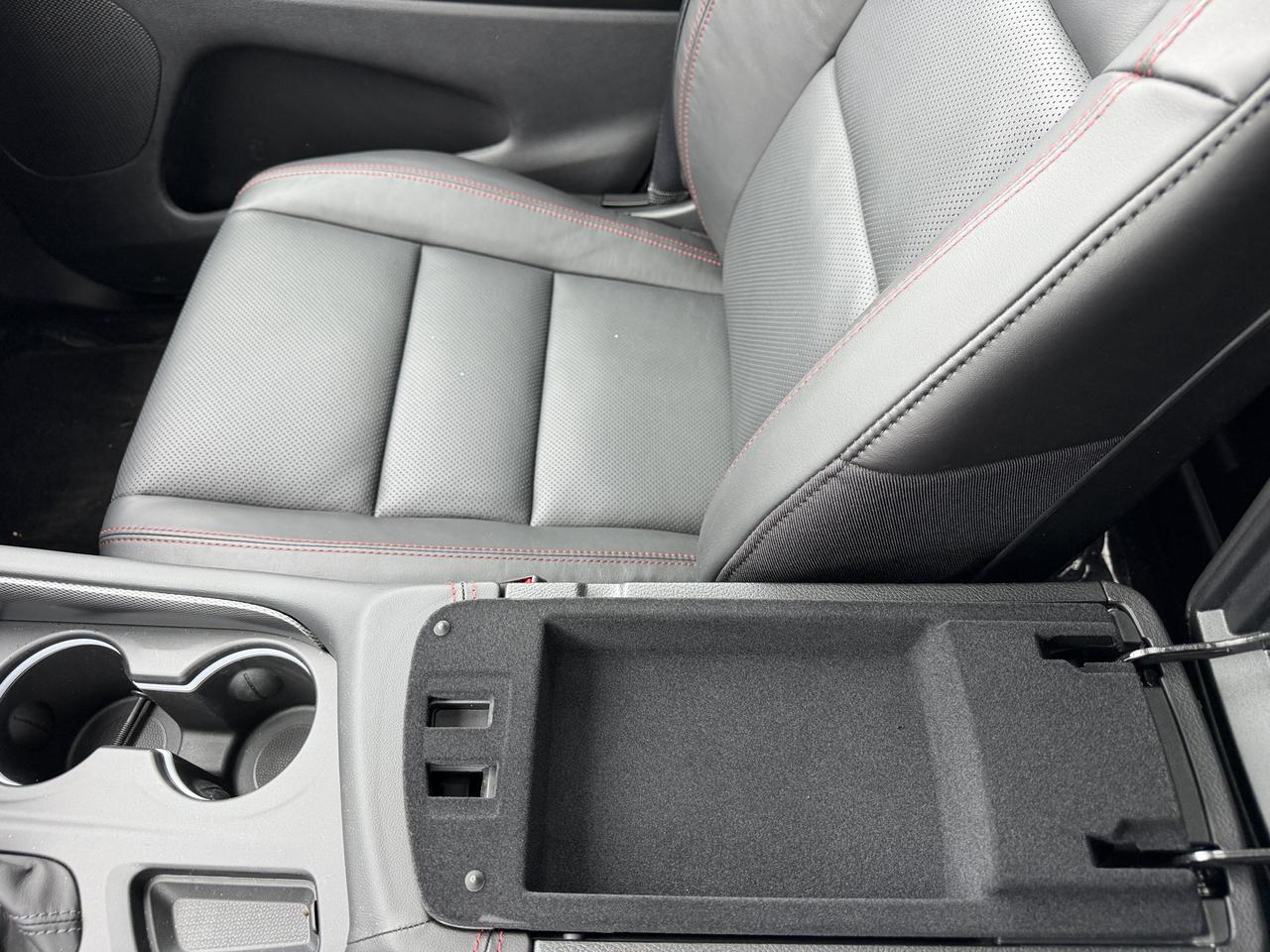 2026 Dodge Durango GT Plus AWD | B5 Blue | V6 | 3rd Row Seating | Leather | NAV | Sunroof | Power Liftgate Redwater AB