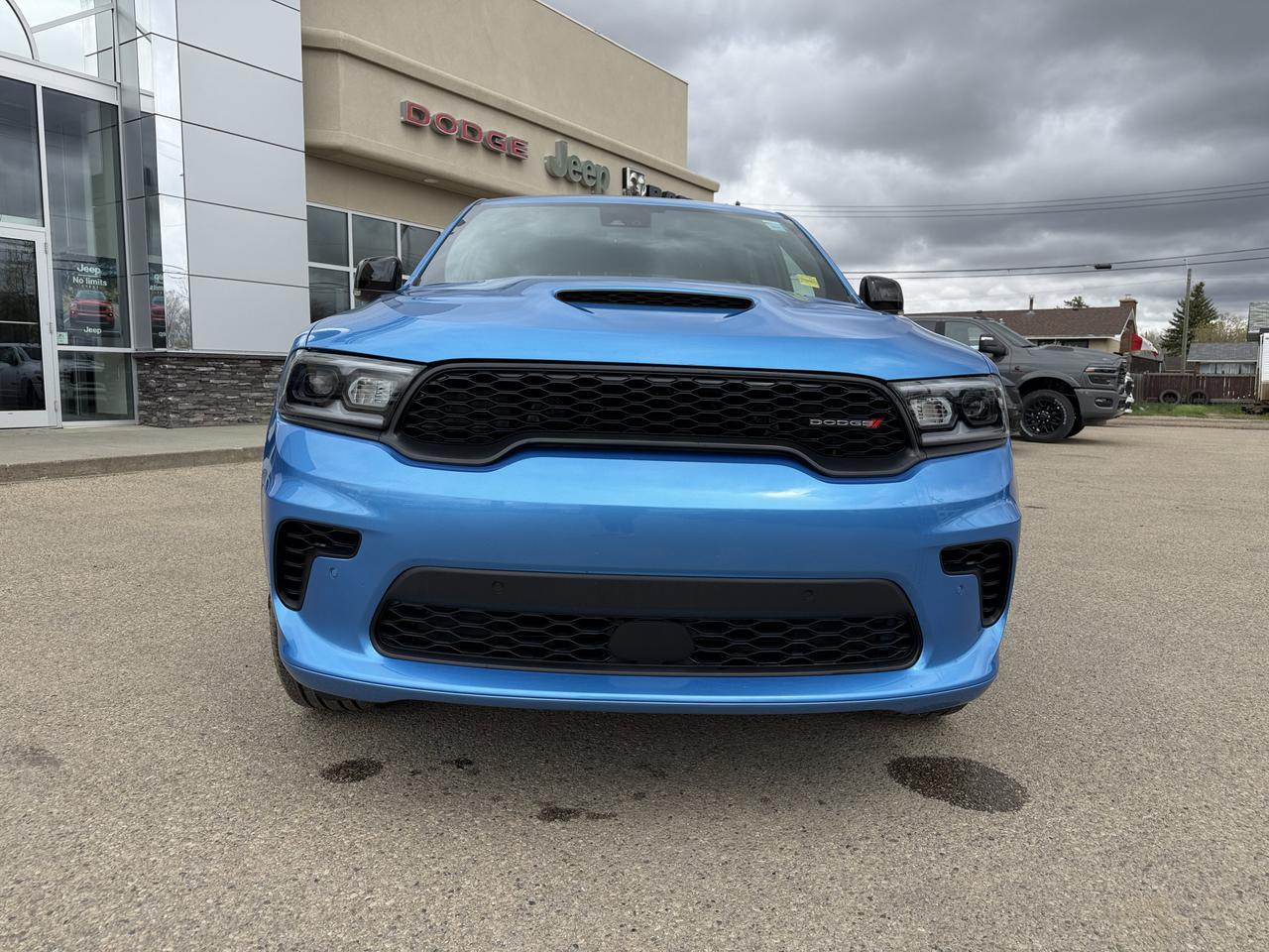 2026 Dodge Durango GT Plus AWD | B5 Blue | V6 | 3rd Row Seating | Leather | NAV | Sunroof | Power Liftgate Redwater AB