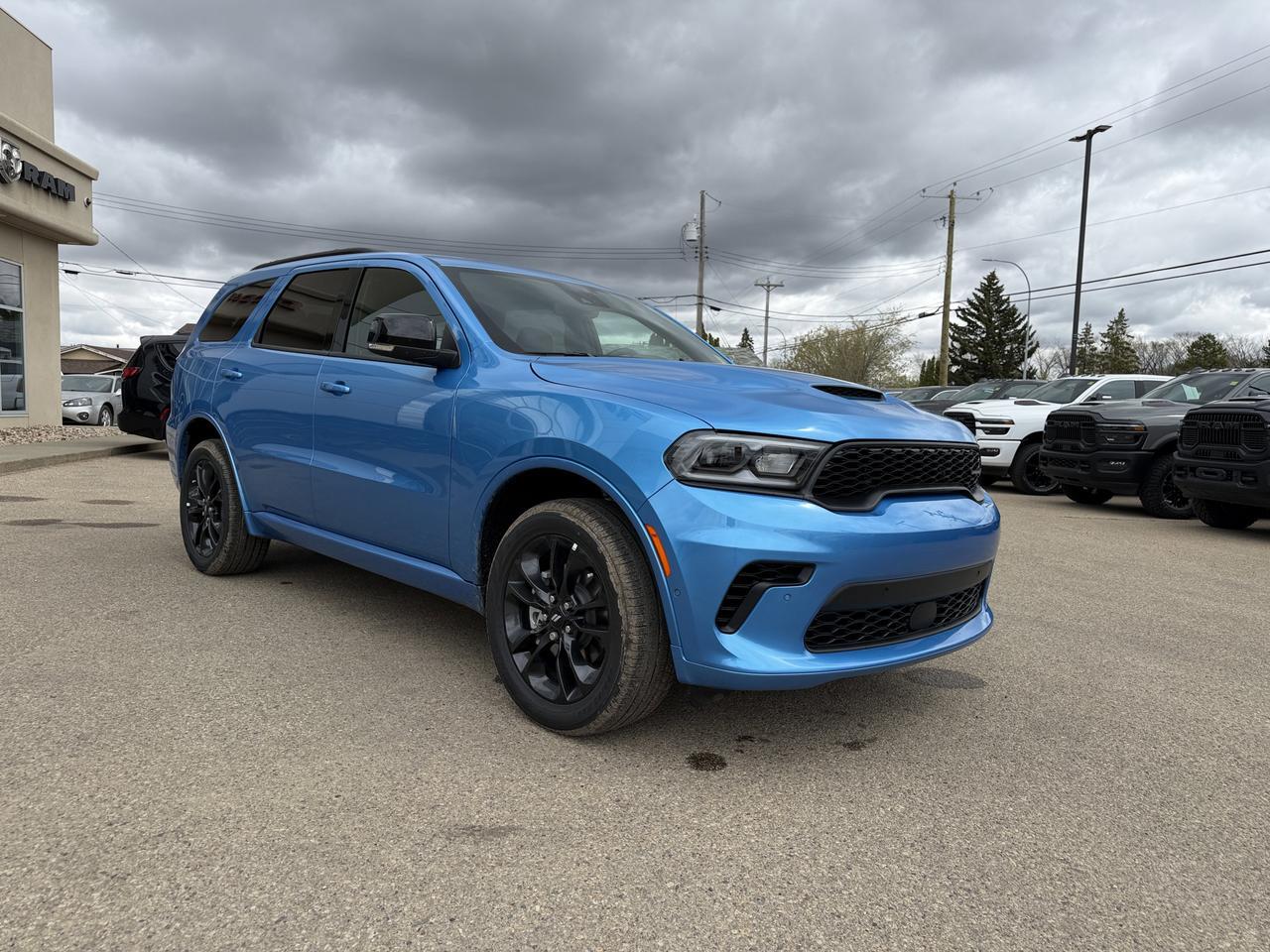 2026 Dodge Durango GT Plus AWD | B5 Blue | V6 | 3rd Row Seating | Leather | NAV | Sunroof | Power Liftgate Redwater AB