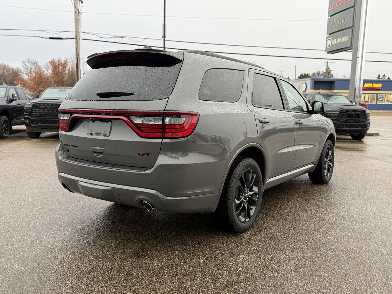 2026 Dodge Durango GT Plus AWD | V6 | Blacktop Redline SRT | 6 Passenger | Backup Camera | Heated Vented Seats Redwater AB