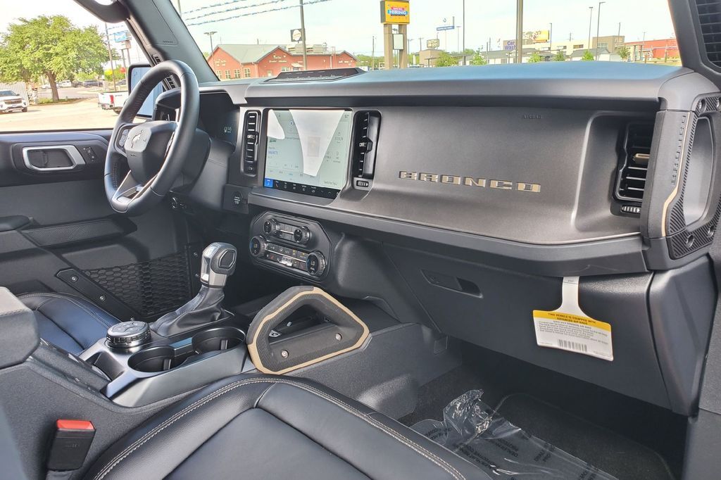 2026 Ford Bronco Badlands Hondo TX