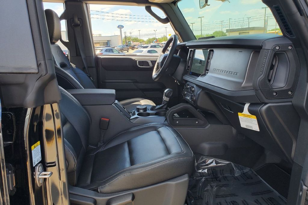 2026 Ford Bronco Badlands Hondo TX