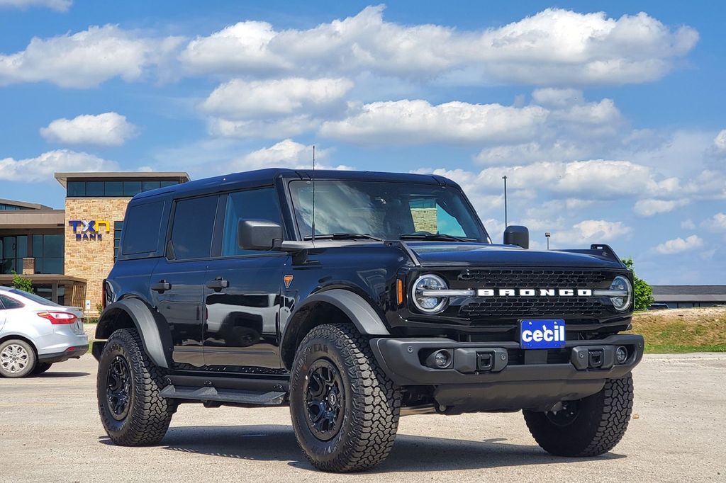 2026 Ford Bronco Badlands Hondo TX