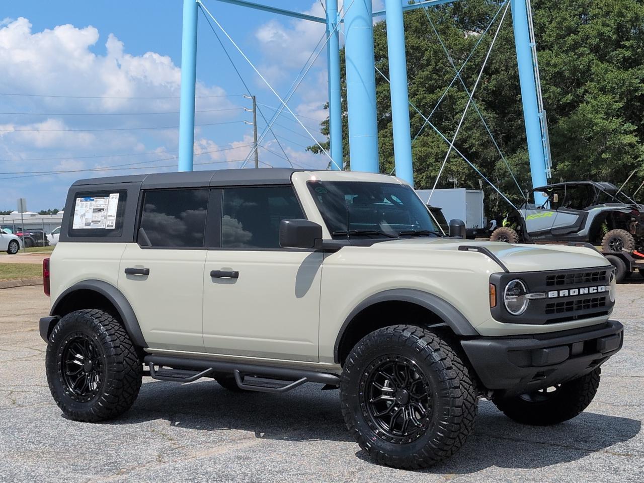 2026 Ford Bronco Base