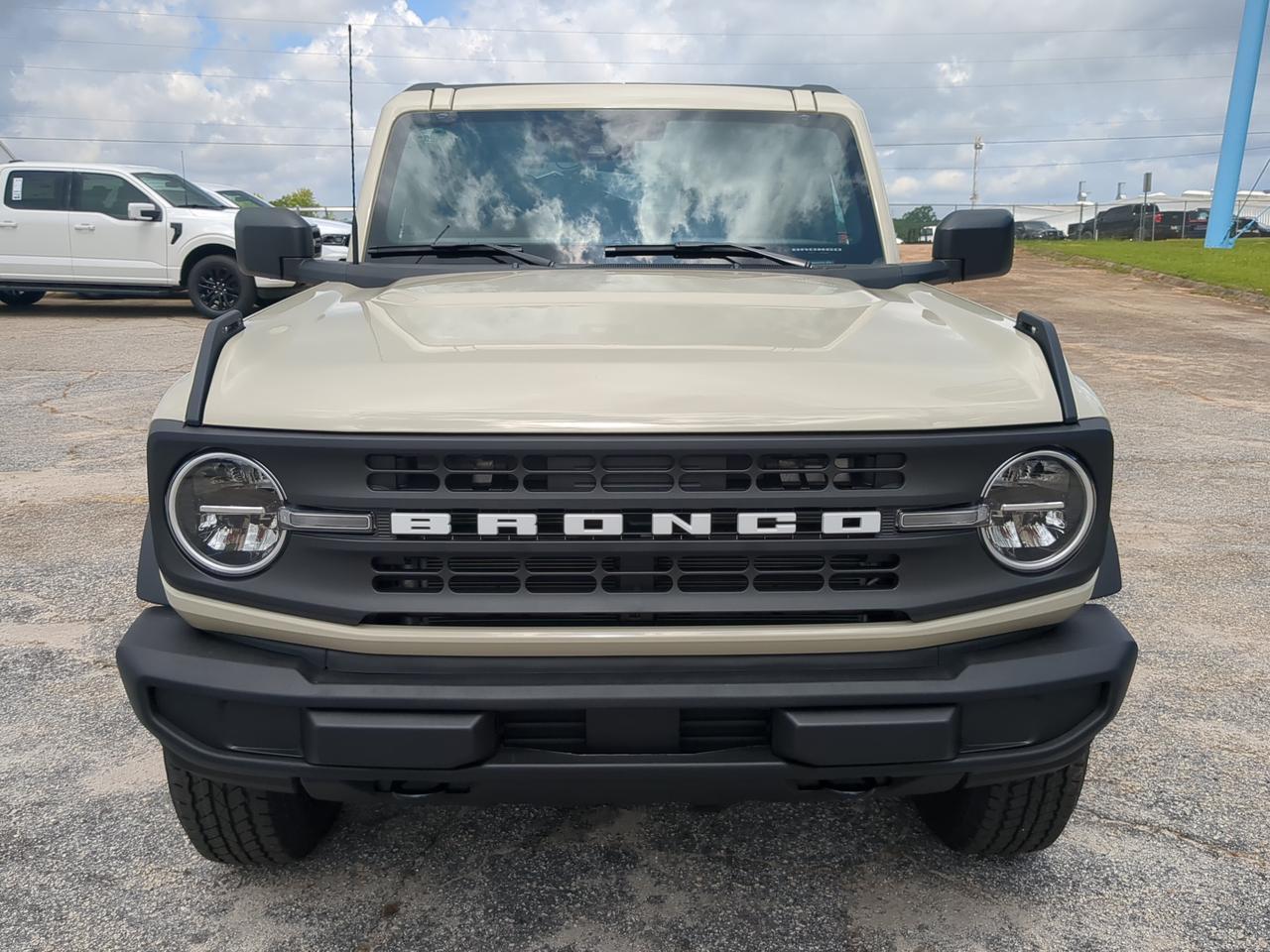 2026 Ford Bronco Big Bend Appleton WI