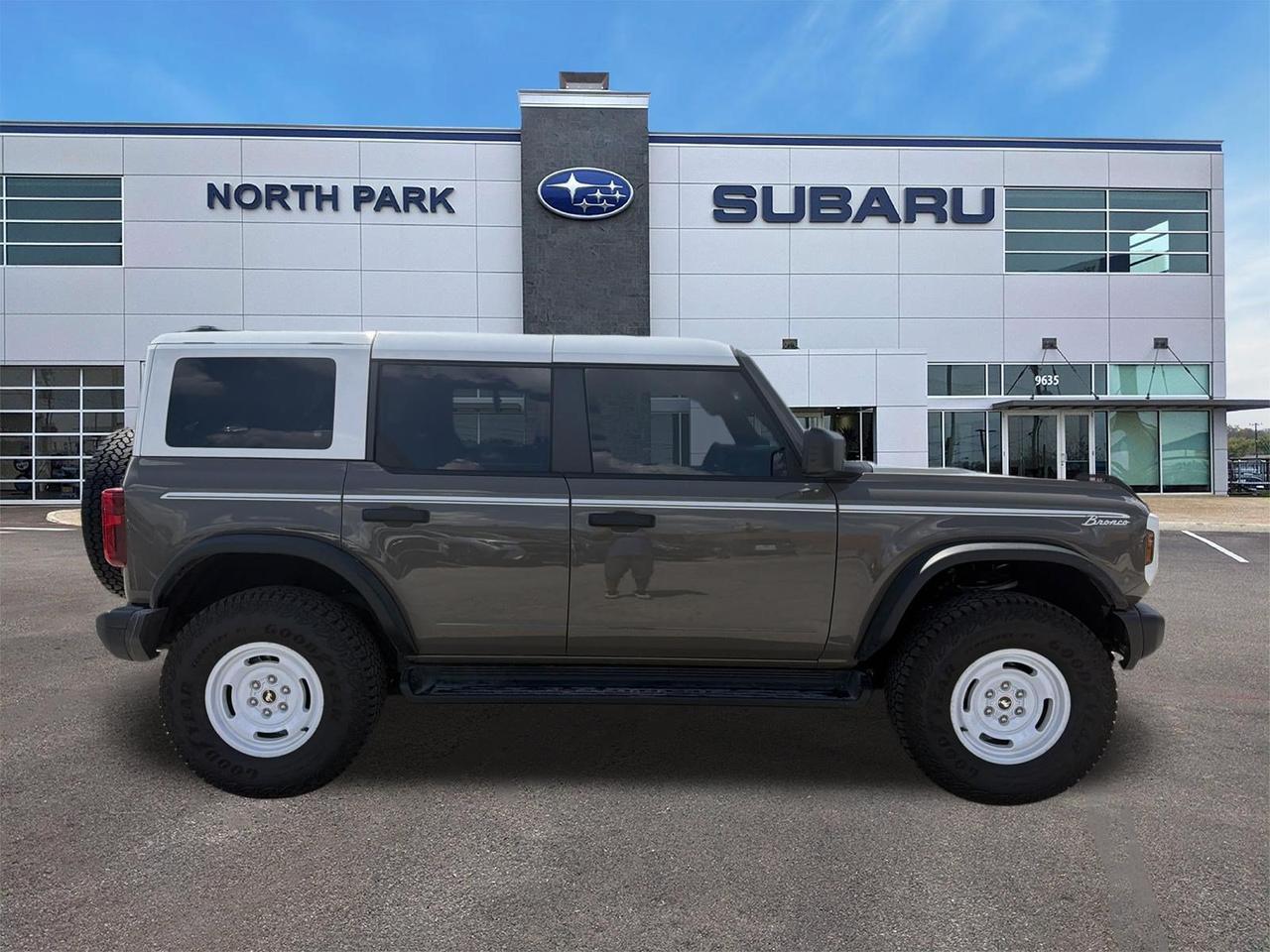 2026 Ford Bronco Heritage Edition