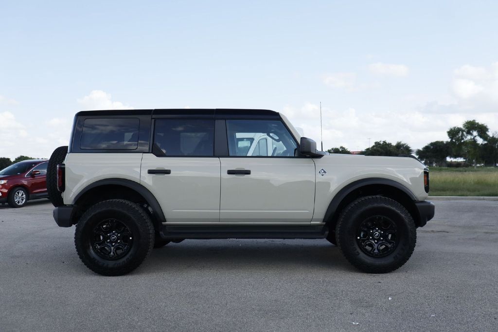2026 Ford Bronco Outer Banks Hondo TX
